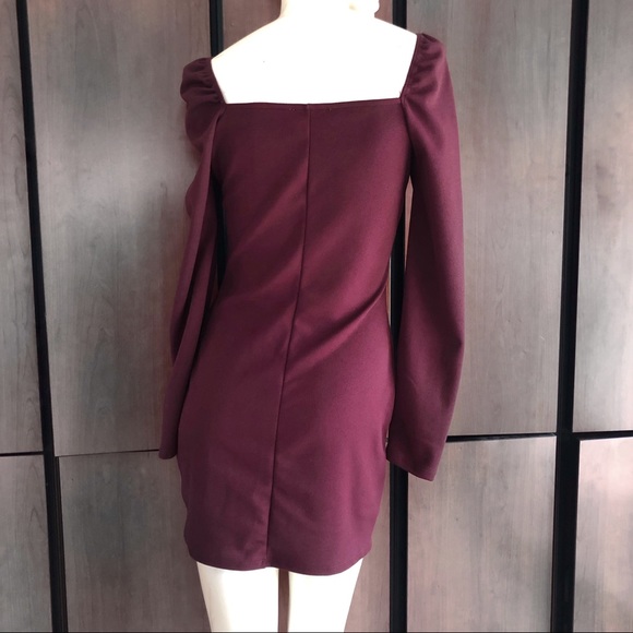 NWT Charlotte Russe Burgundy Mini Squared Neckline Dress Size Medium - Picture 3 of 4